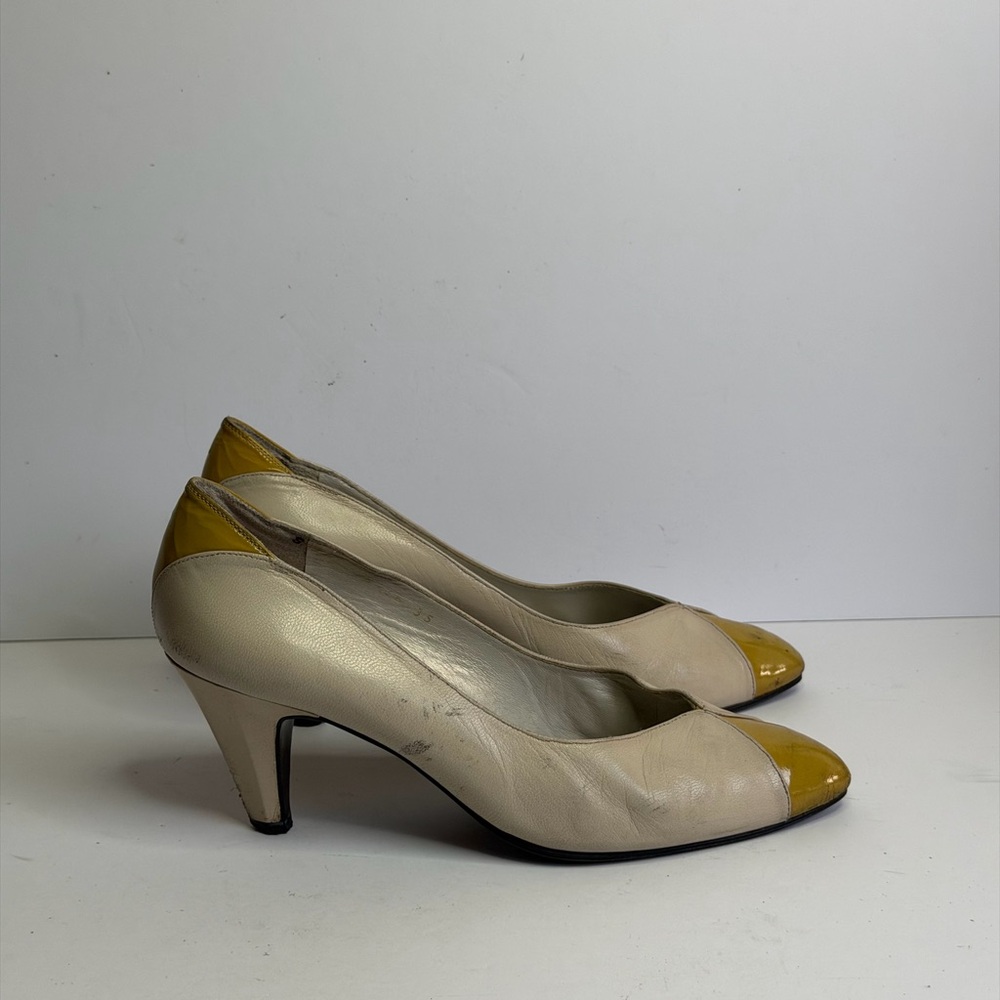 Vintage Yves Saint Laurent Two-tone Leather Pump heels Size 35
